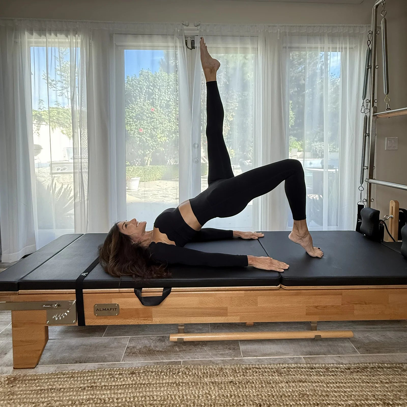 Live 1-on-1 Pilates Coaching with Lisa Hubbard